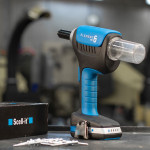 Заклепочник аккумуляторный  E-6 для вытяжных заклепок диаметром от 4,8 до 6,4 мм.